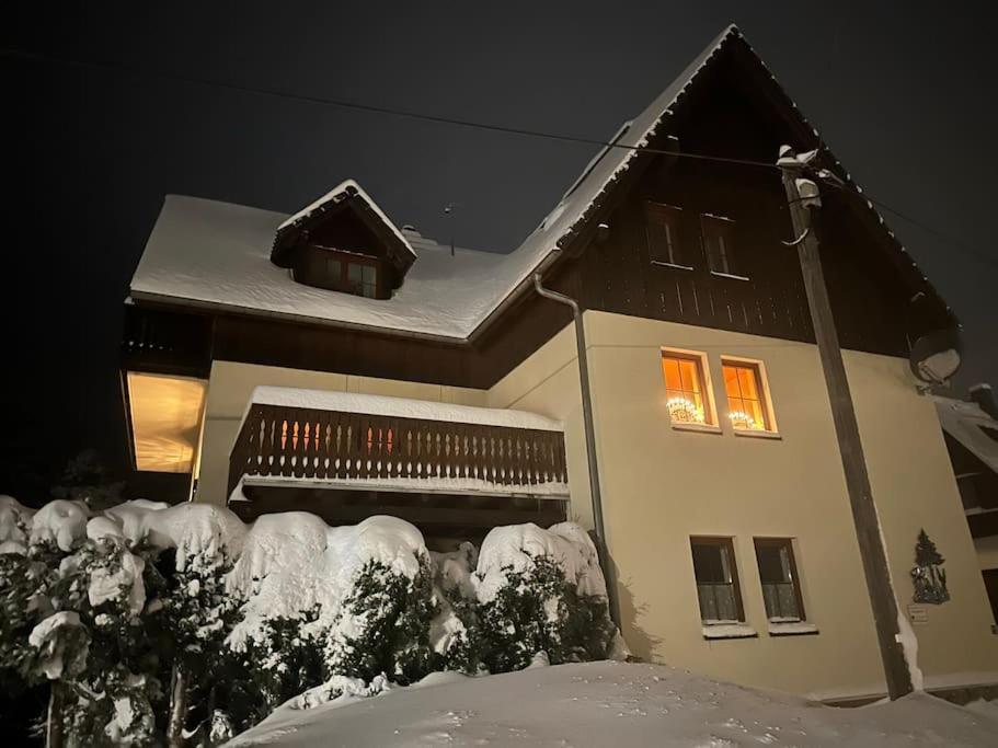 Apartment The Bridge - Between Newzealand & Oremountains Eibenstock